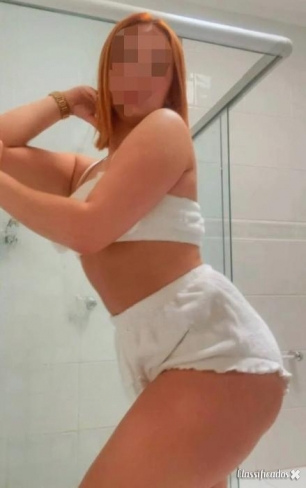 Ruiva massagista